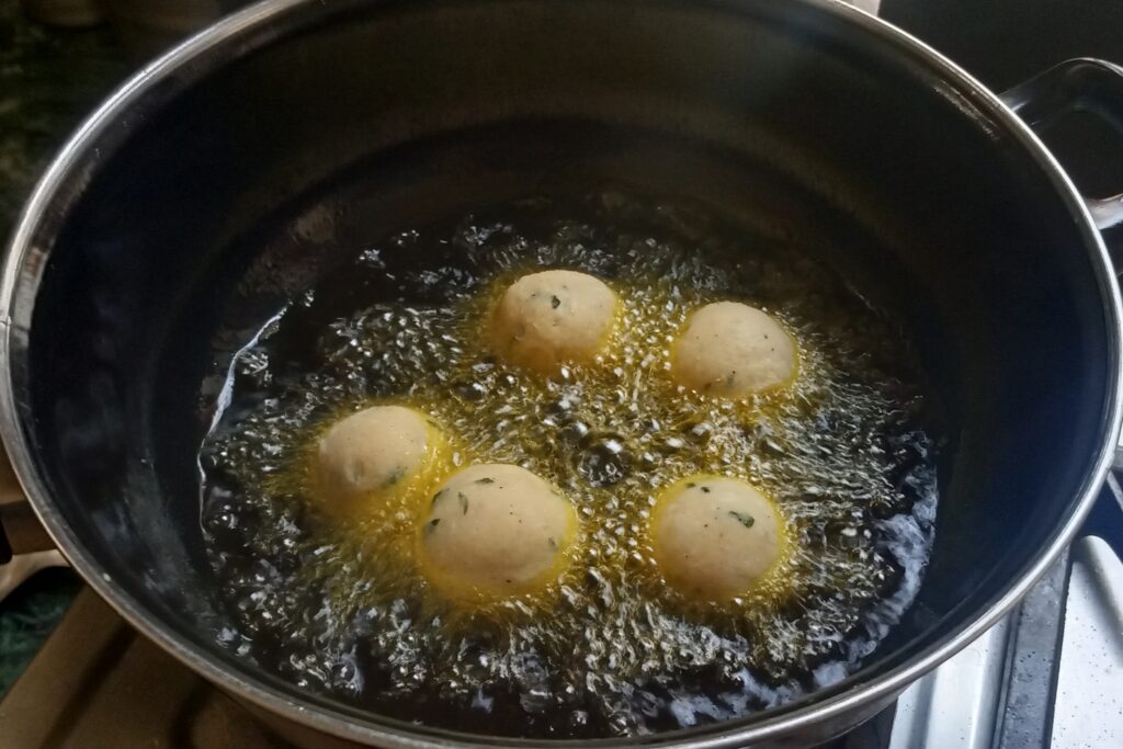 Potato cheese balls