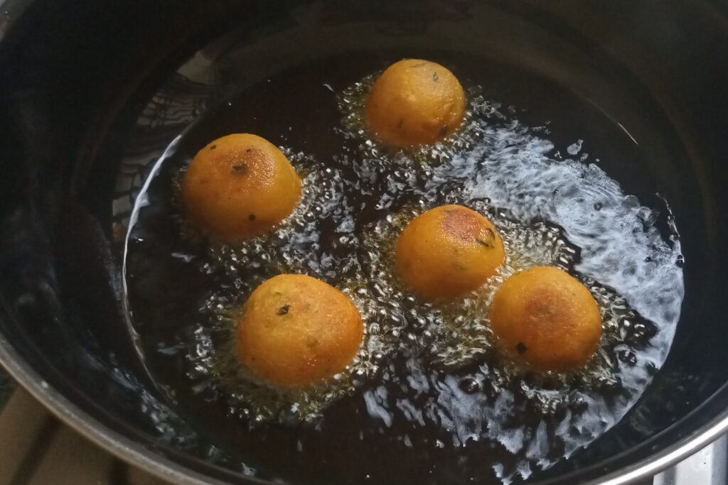 Potato cheese balls