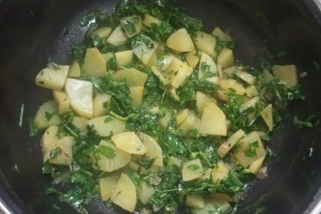 Aloo methi recipe
