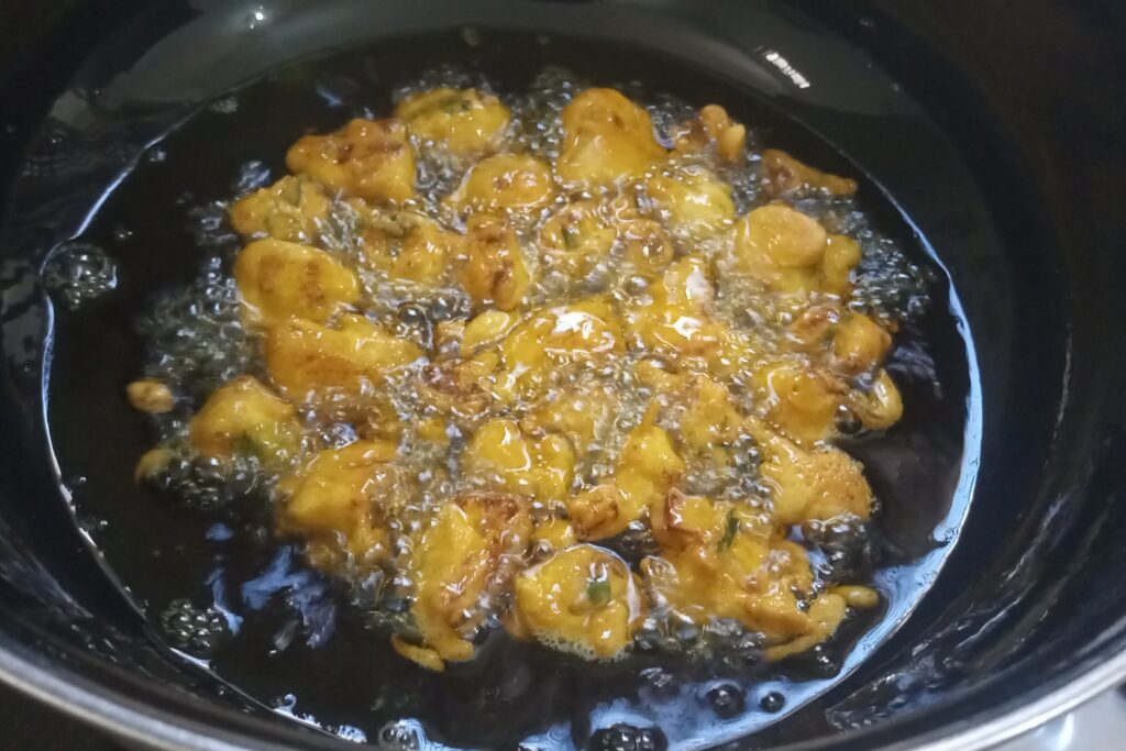 Cauliflower pakora