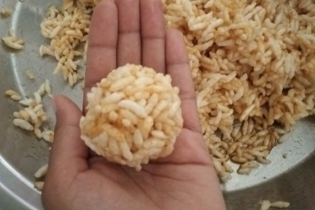 Murmura laddu