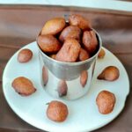 Meethe gulgule recipe