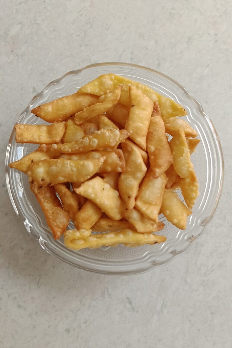Namak Pare