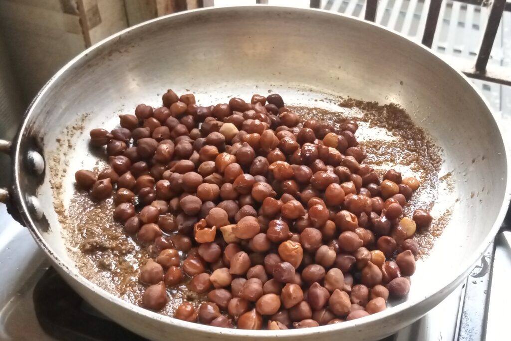 Dry kala chana recipe