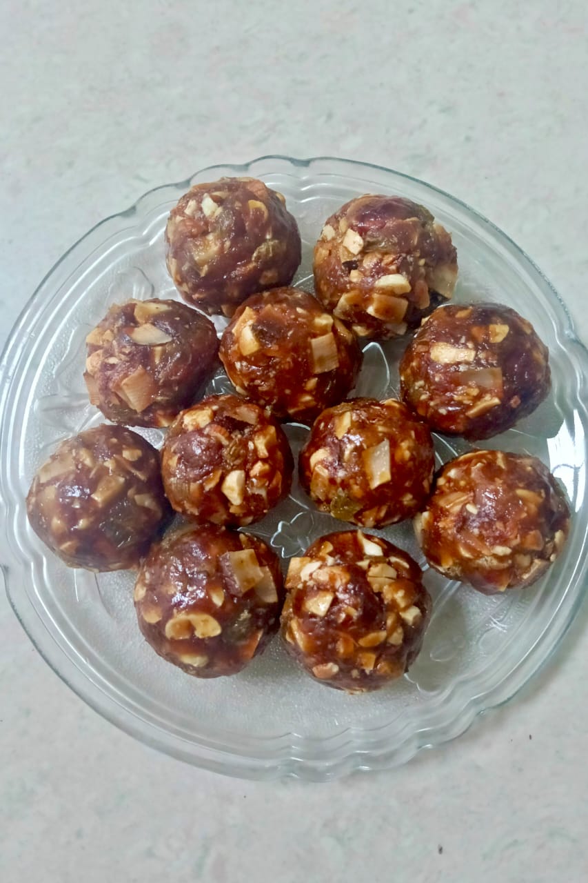 Dates Ladoo Without Sugar (Healthy Traditional Sweet)