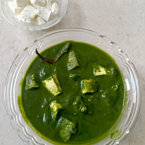 Palak paneer recipe without using cream served in a bowl