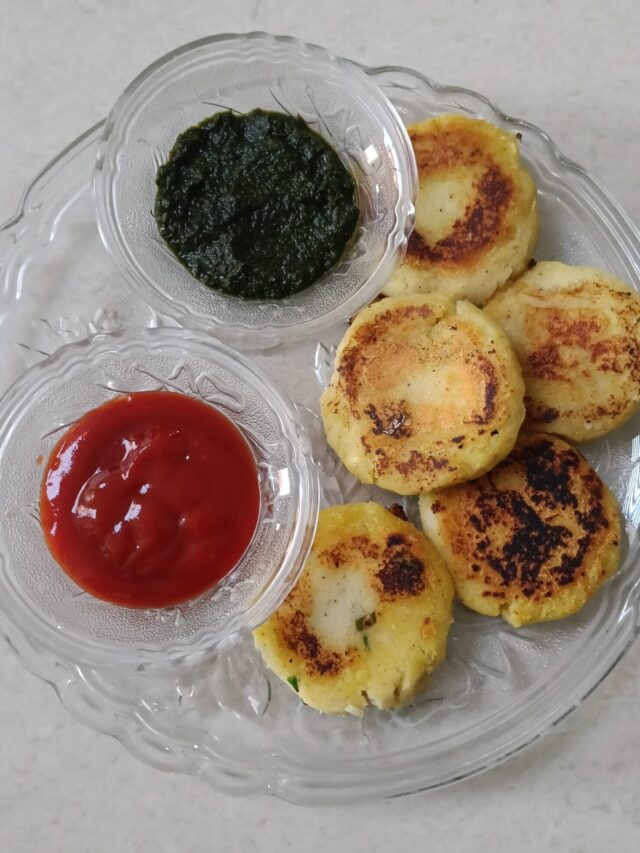 5 Ingredient crispy aloo tikki on tawa