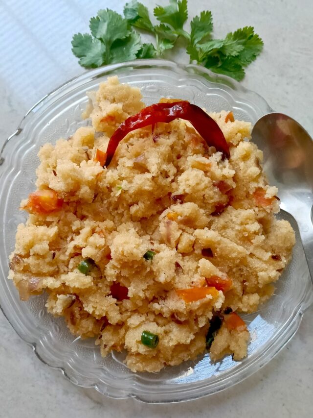 Soft, moist & delicious suji upma serve in plate