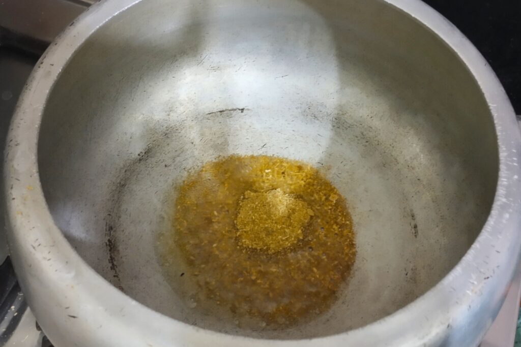 sauteing coriander powder with cumin seeds