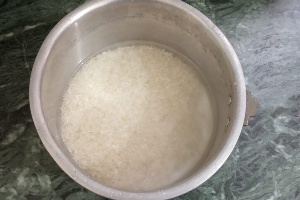 soaked rice to cook