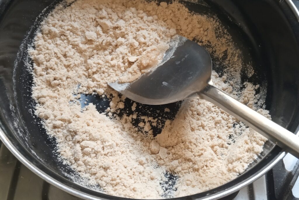 cook the flour on medium heat