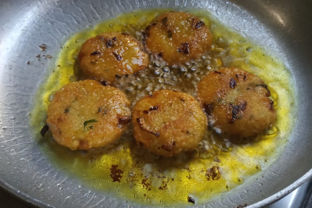 the cutlets are completely cooked