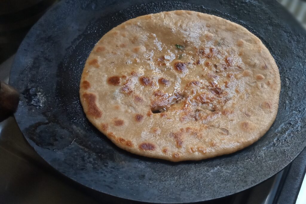 onion paratha is completely cooked