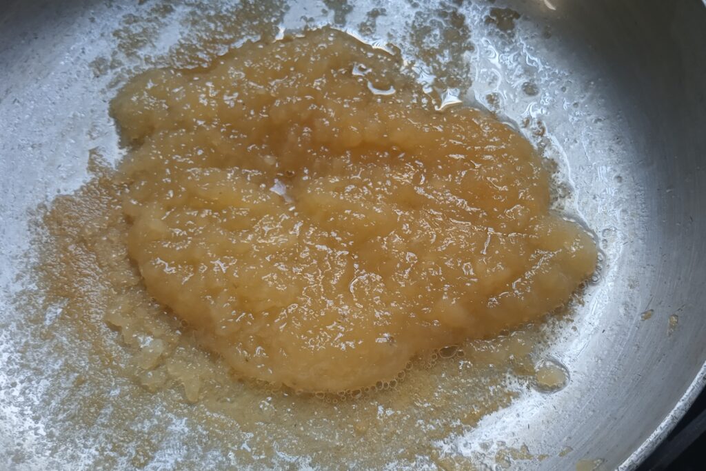 the potato halwa recipe is cooked