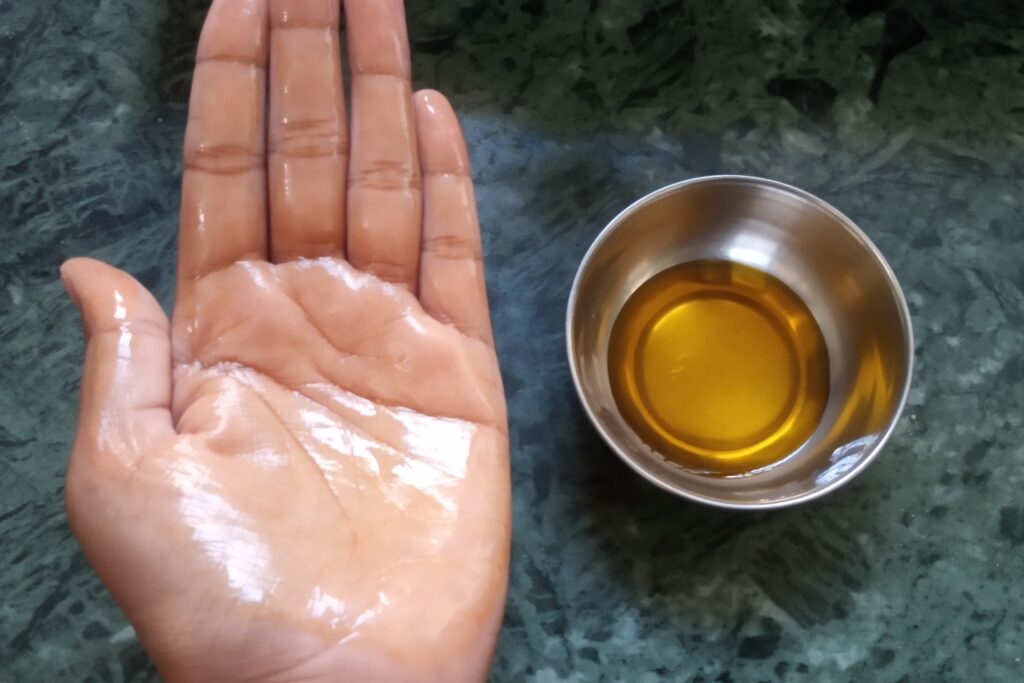 palm greased with mustard oil