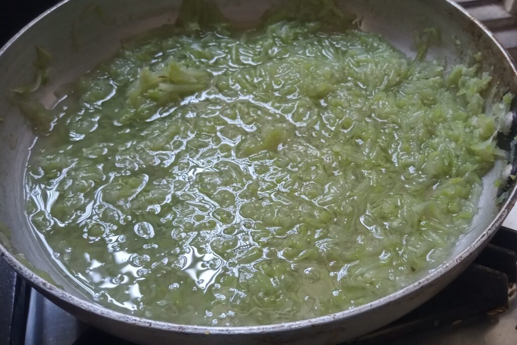 the bottle gourd is boiled completely