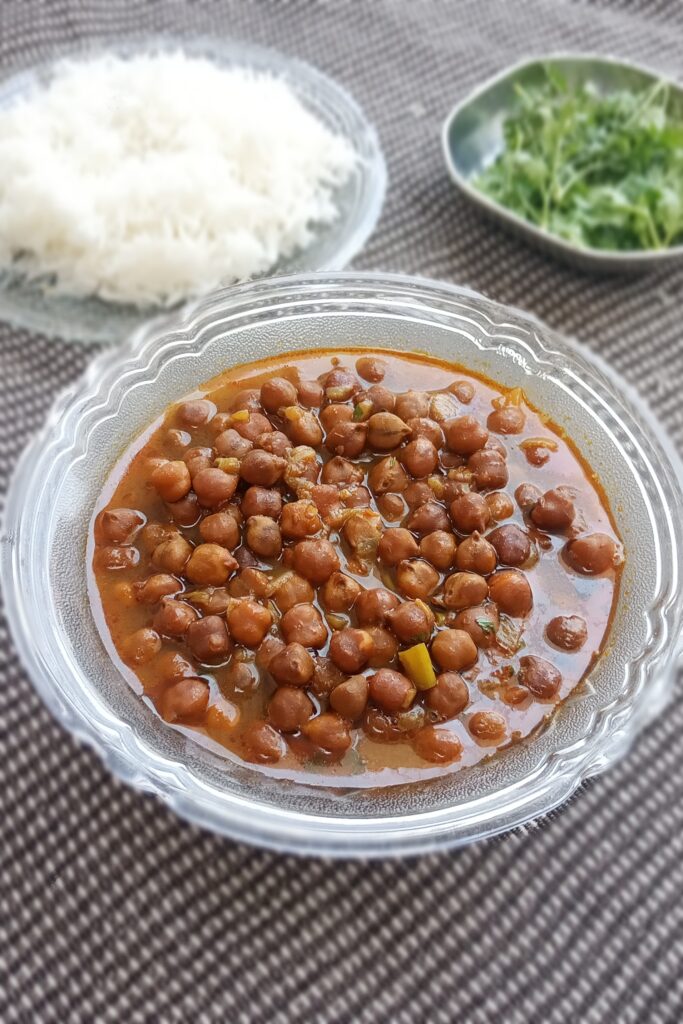 close up shot of kala chana curry recipe