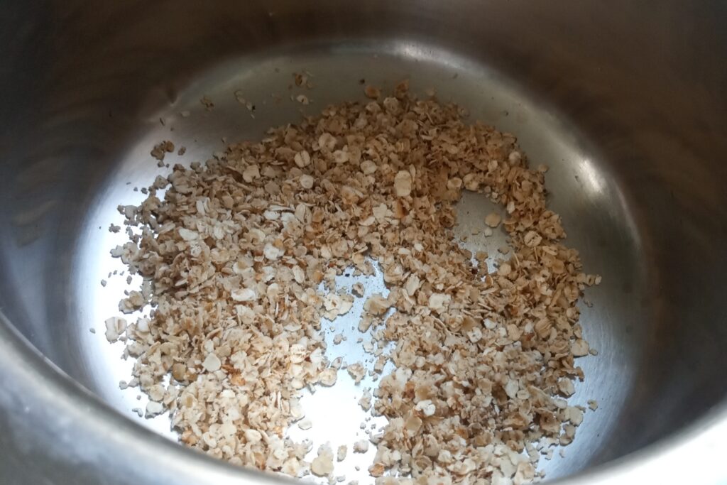 roast the oats to get aromatic