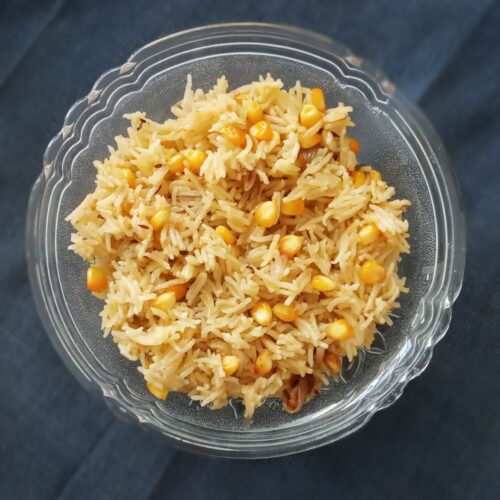one pot sweet corn rice in glass bowl