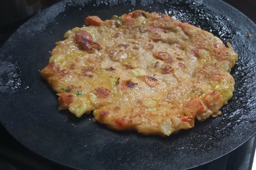 the instant oats chilla is cooked
