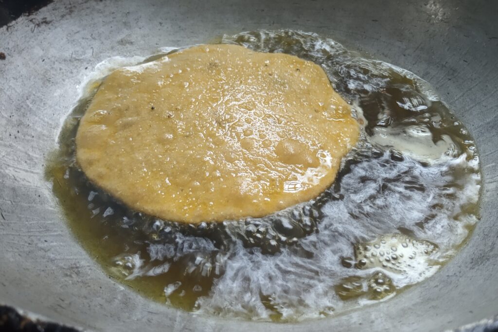 Puffed poori