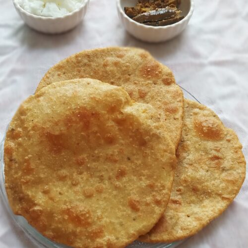 Stuffed aloo poori