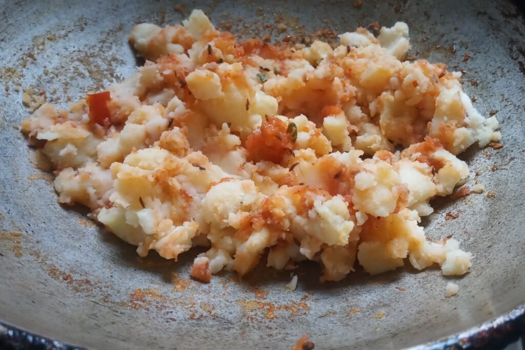 Mixing potatoes