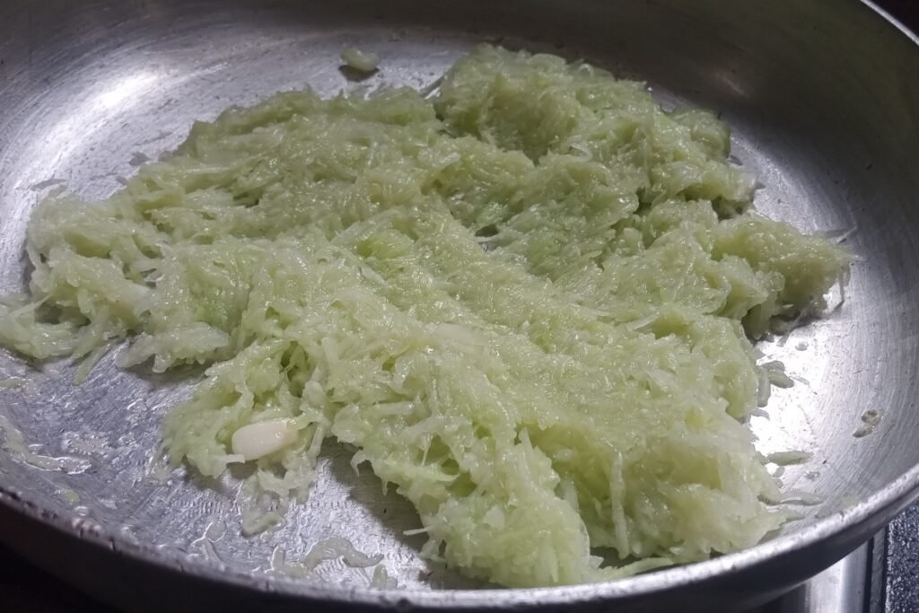 Roasting bottle gourd
