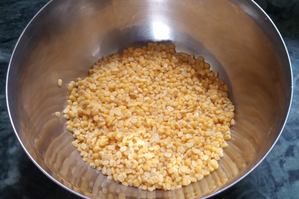 Yellow lentils in a bowl