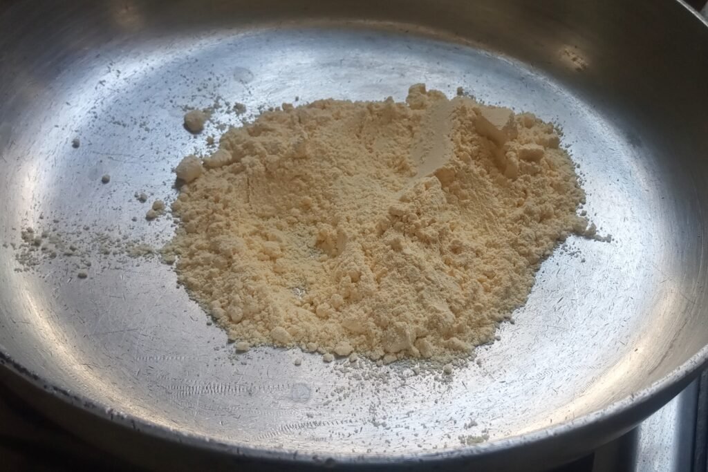 Roasting gram flour