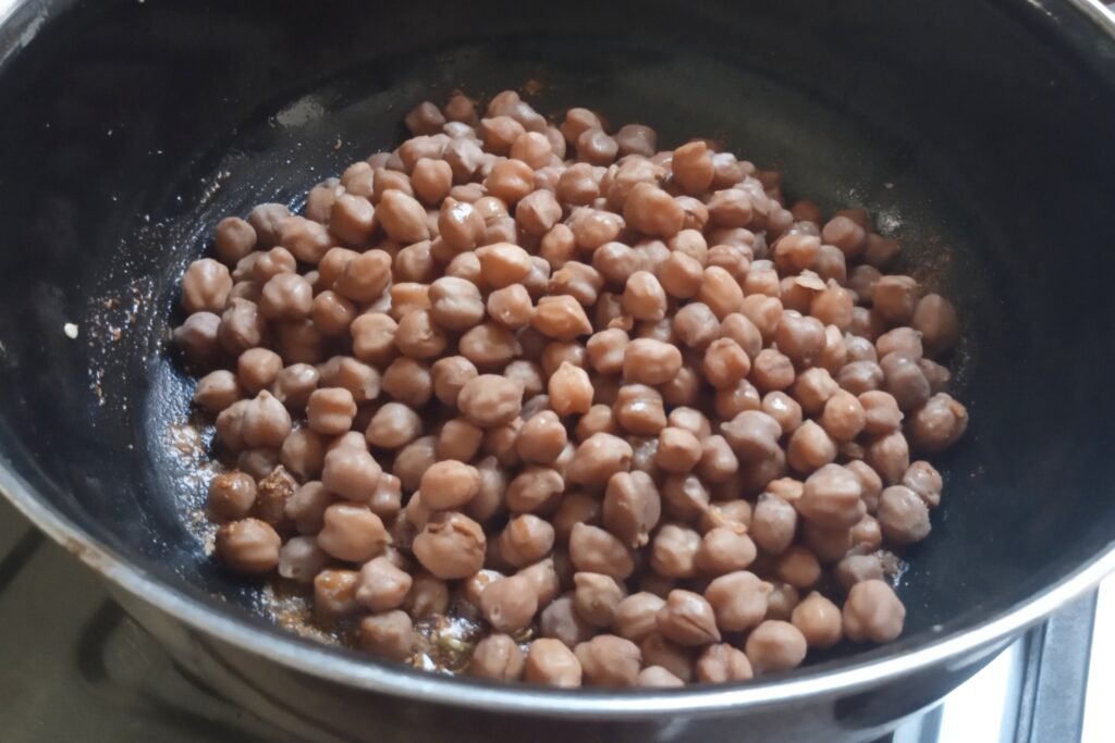 Adding boiled chickpeas