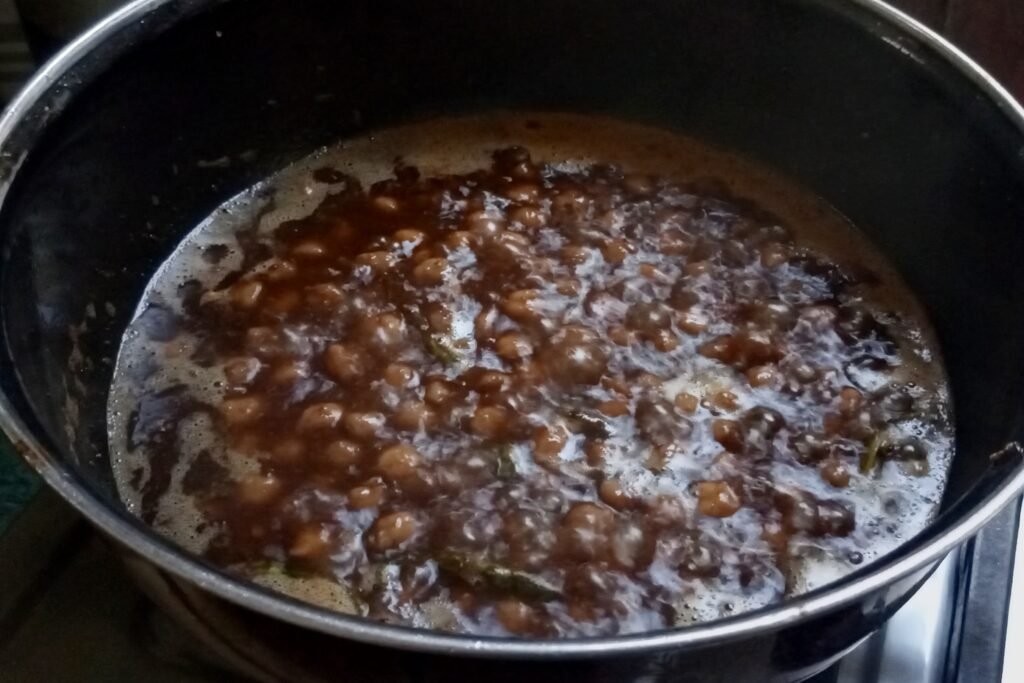 Simmering chickpeas